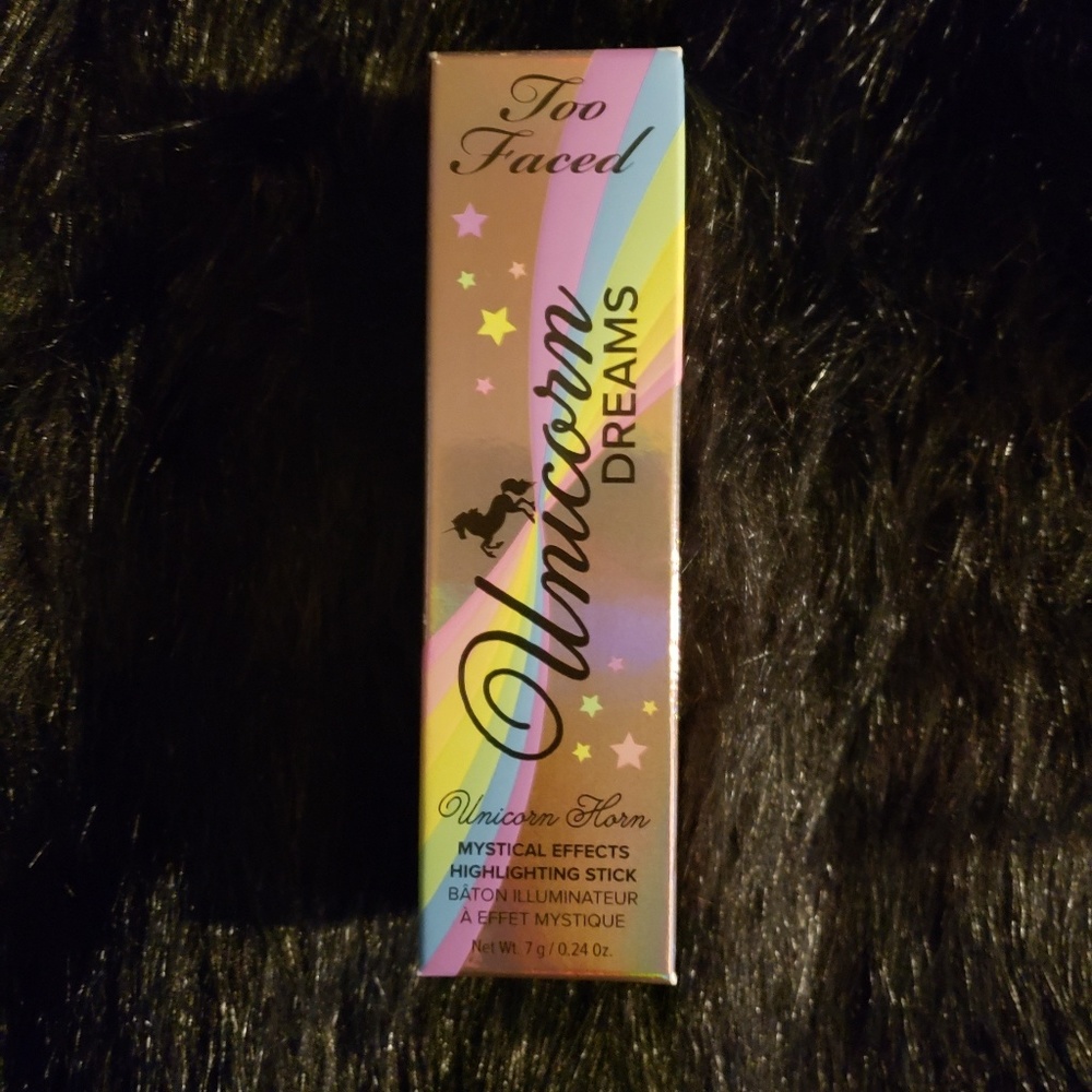 Too Faced Unicorn Dreams Highlighter Stick